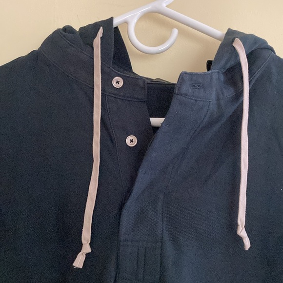 Theory sz XL cotton longsleeve tshirt hoodie 2 buttons LIKE NEW dark navy blue - Picture 2 of 12